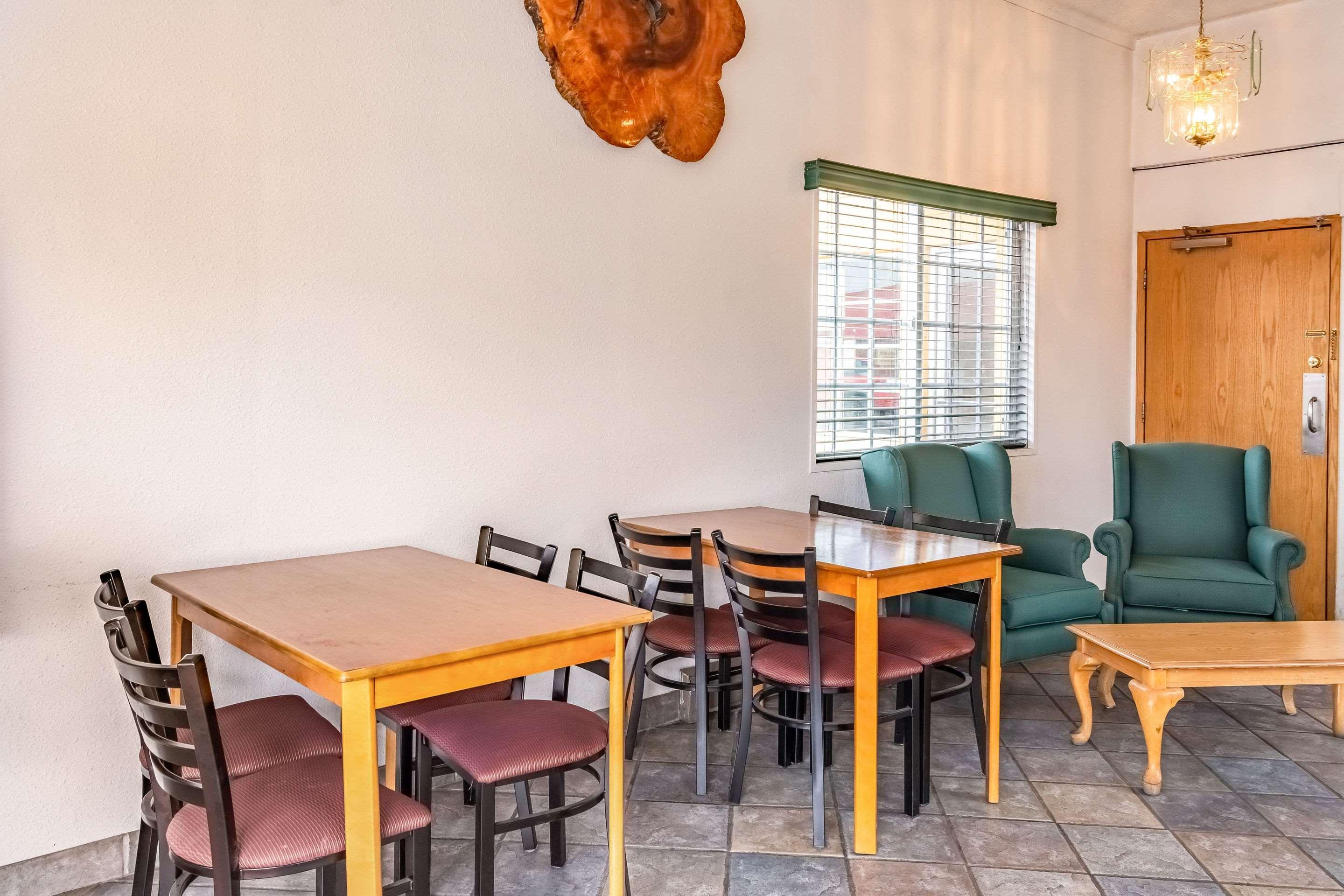 High Desert Inn Prineville Ngoại thất bức ảnh